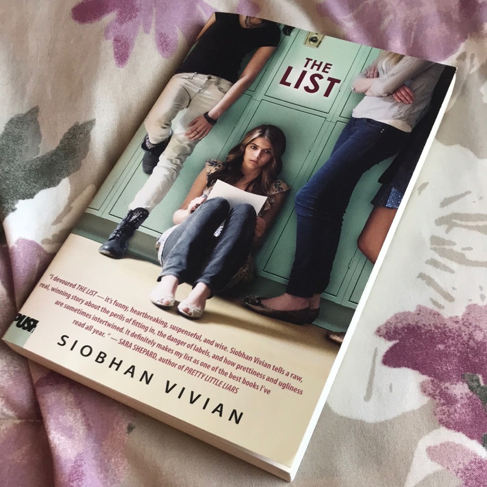 The List by Siobhan Vivian paperback
